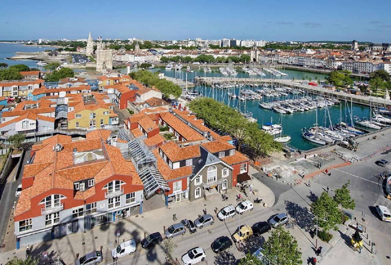 Charmant Cocon Iode Cosy Equipe, Baigne De Lumiere, Situe Au Coeur De La Rochelle A 1Min A Pied Du Marche Central Avec Tv Et Wifi Εξωτερικό φωτογραφία
