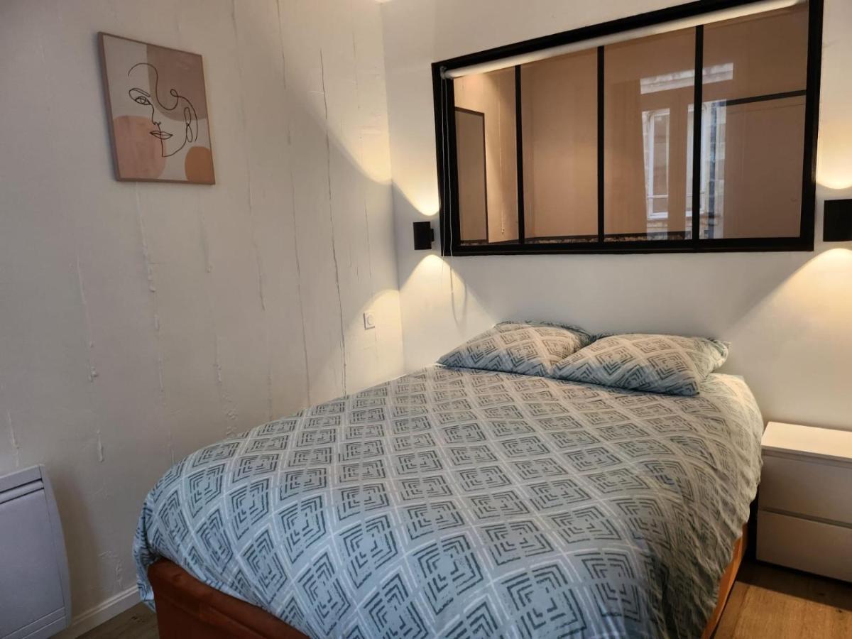 Charmant Cocon Iode Cosy Equipe, Baigne De Lumiere, Situe Au Coeur De La Rochelle A 1Min A Pied Du Marche Central Avec Tv Et Wifi Εξωτερικό φωτογραφία
